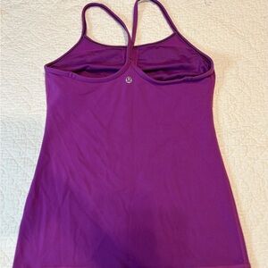 Lululemon top size 6